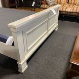 Wood Bed (Queen)