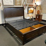 Wood Bed (Queen)