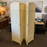 Screen / Divider