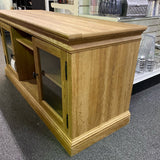 Wood Stand (TV)