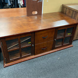 Wood Stand (TV)