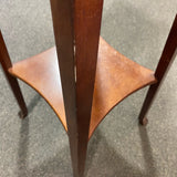 Wood Stand (Plant)