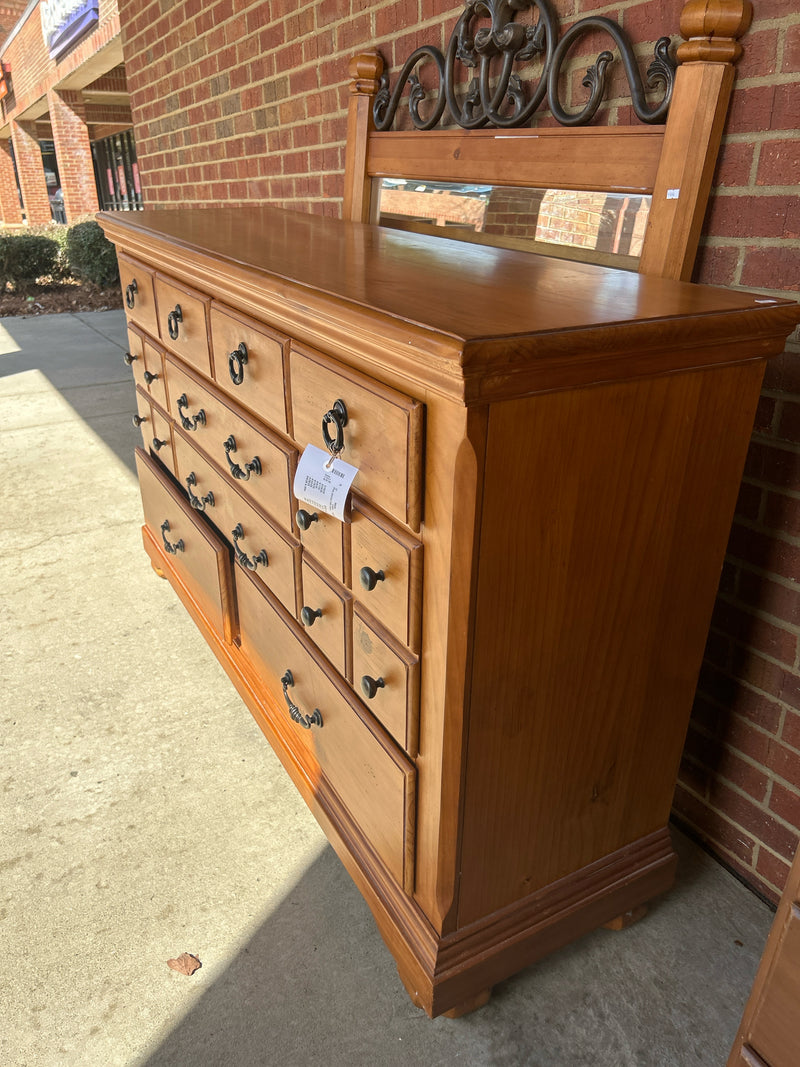 Dresser (With Mirror)