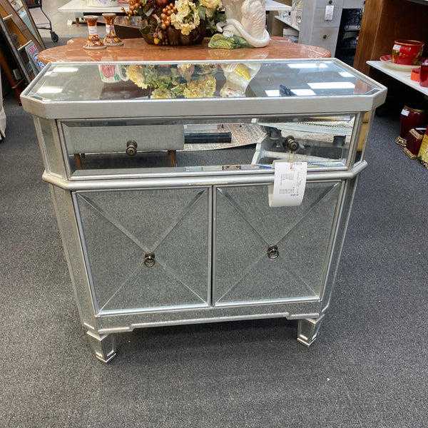 Cabinet (Floor Size)