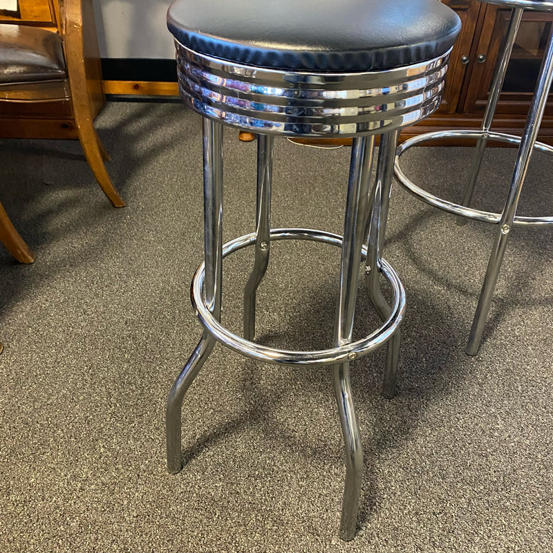 Metal Table ( W/ Chairs)