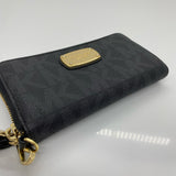 Michael Kors designer  wristlet
