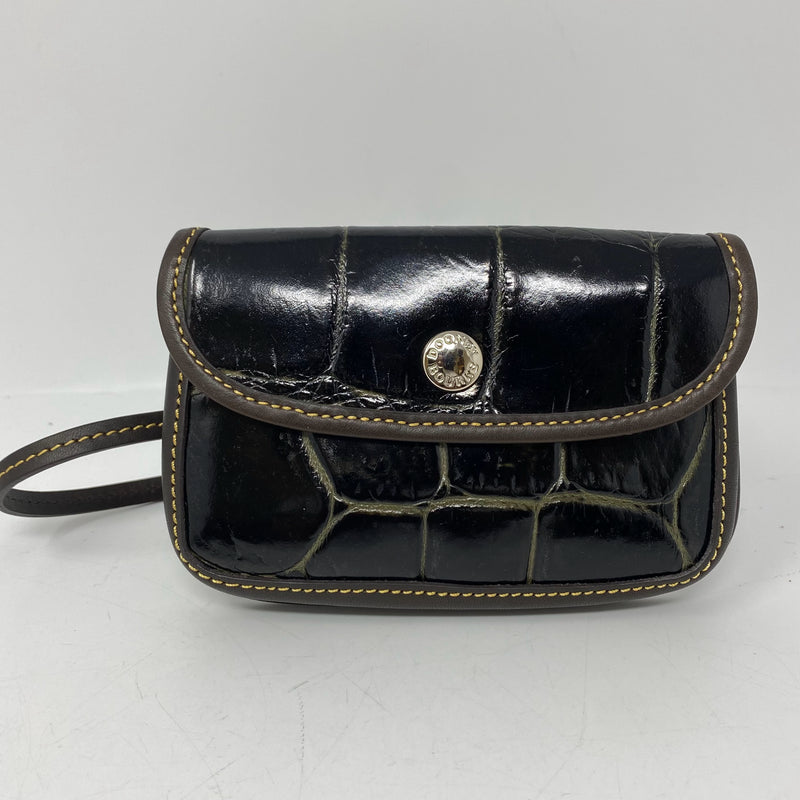 Dooney & Bourke designer  wristlet