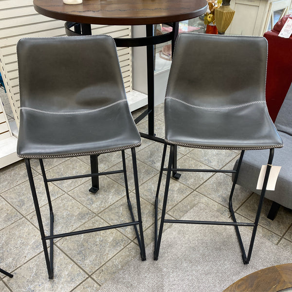 Stool (Bar - With Back)