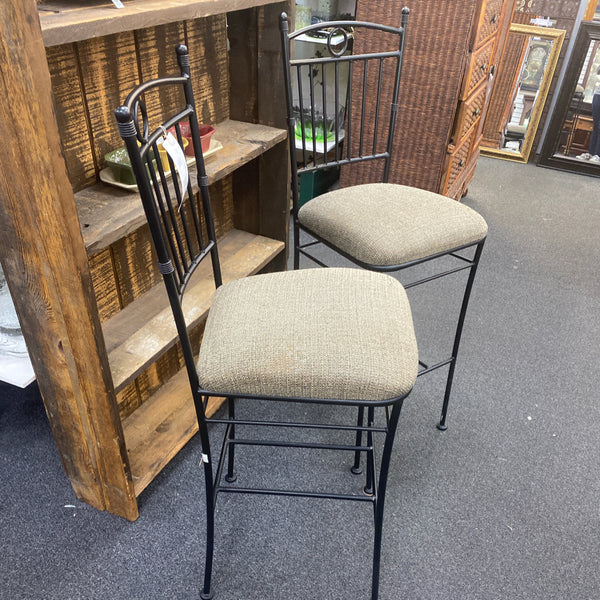 Stool (Bar - With Back)