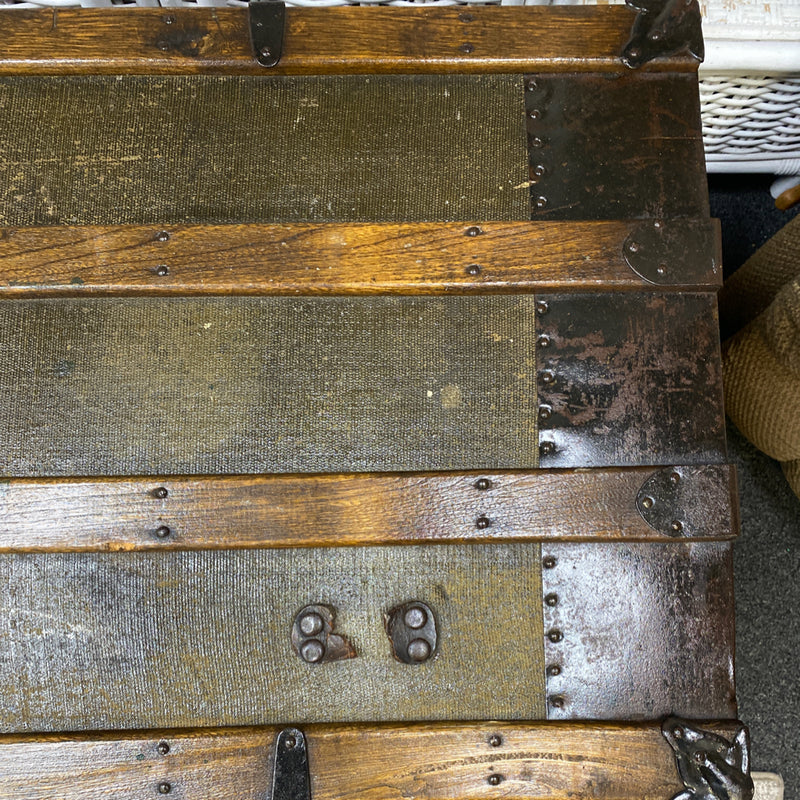 Trunk / Chest (floor sz)