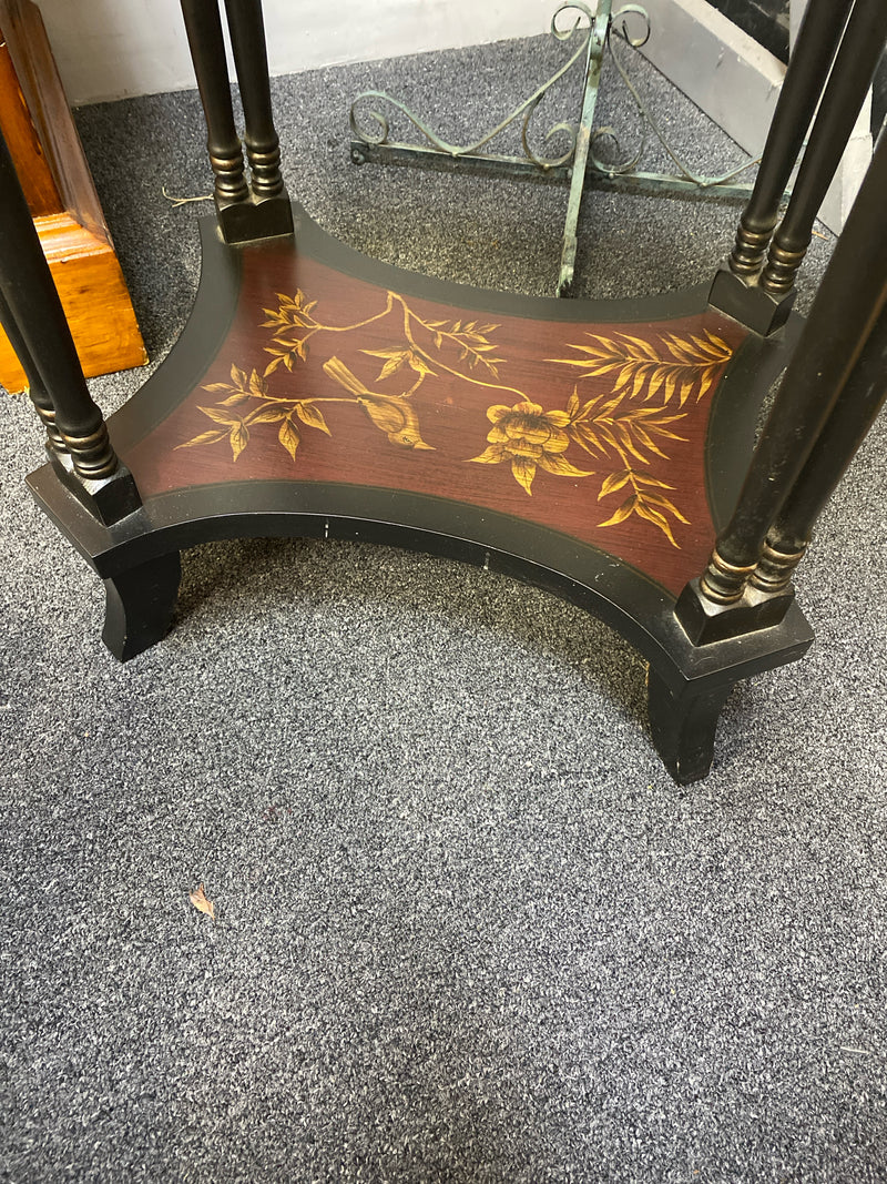 Table (Accent)