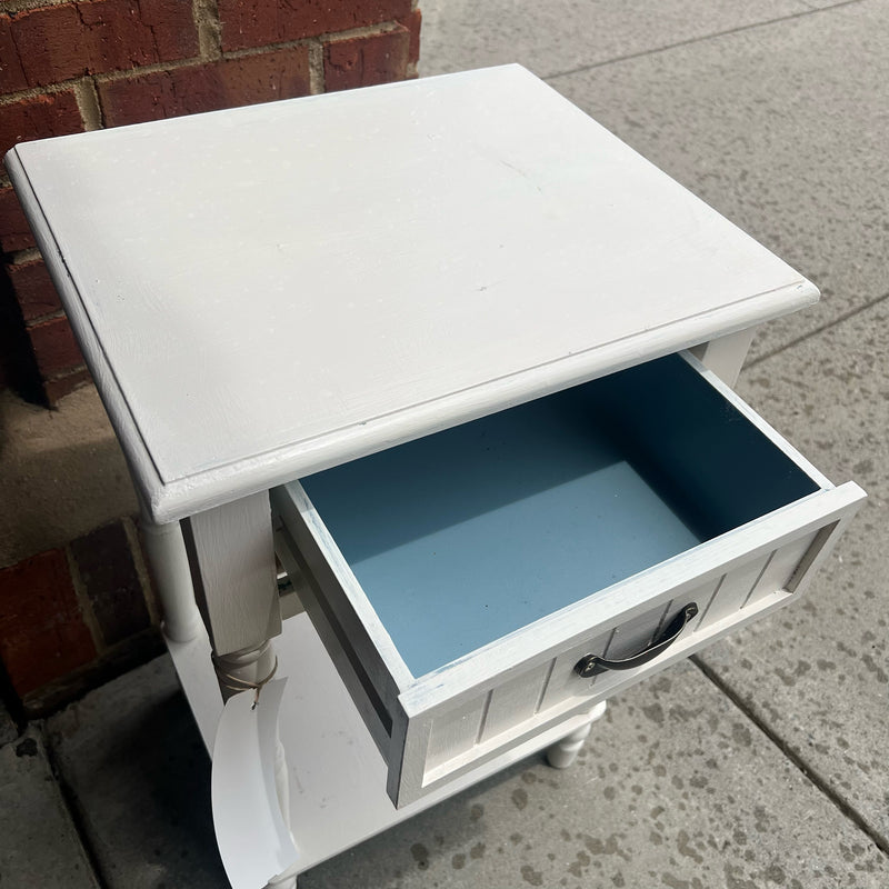 Table (Accent)