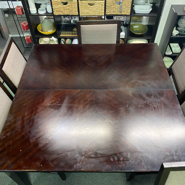 Table ( W/ Chairs)