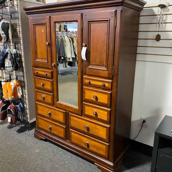Wood Chest of Drawers