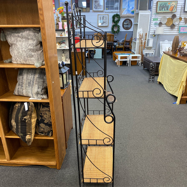wicker & metal Rack (Baker's)