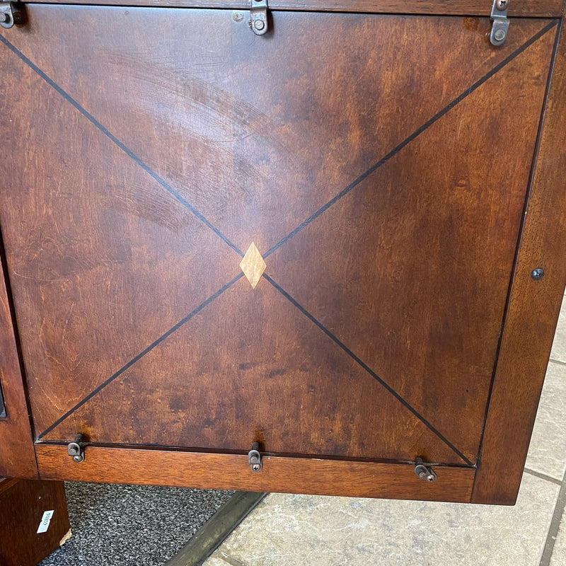 Cabinet (Curio)
