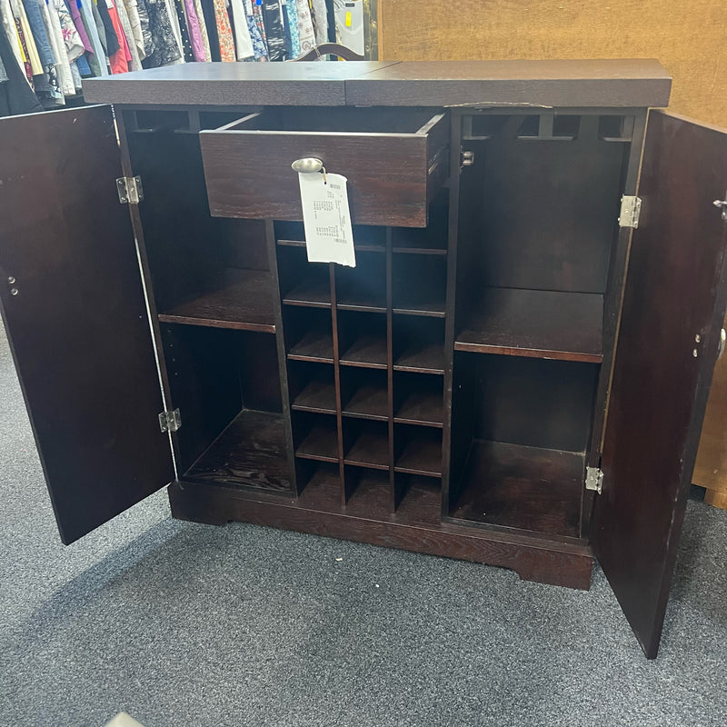 Cabinet (Floor Size)