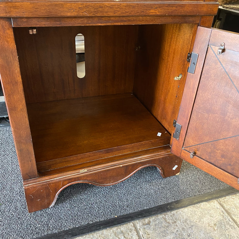 Cabinet (Curio)