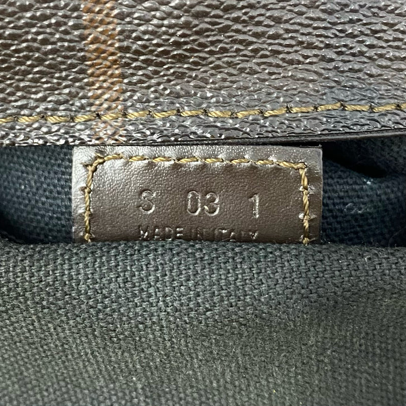 Burberry designer  purse