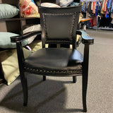 Captain's chair