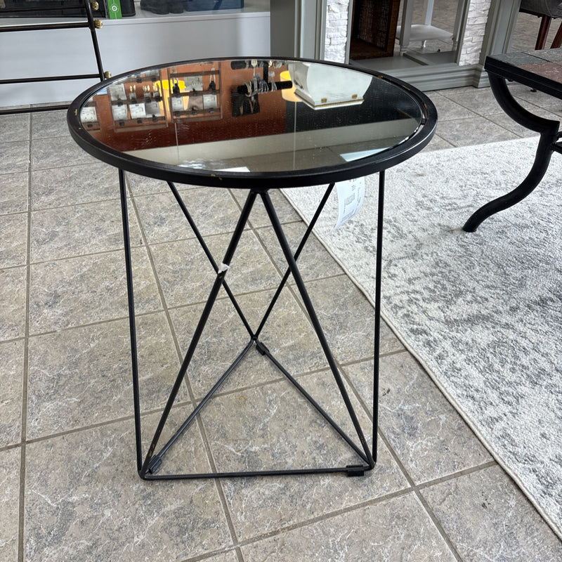 Table (Accent)
