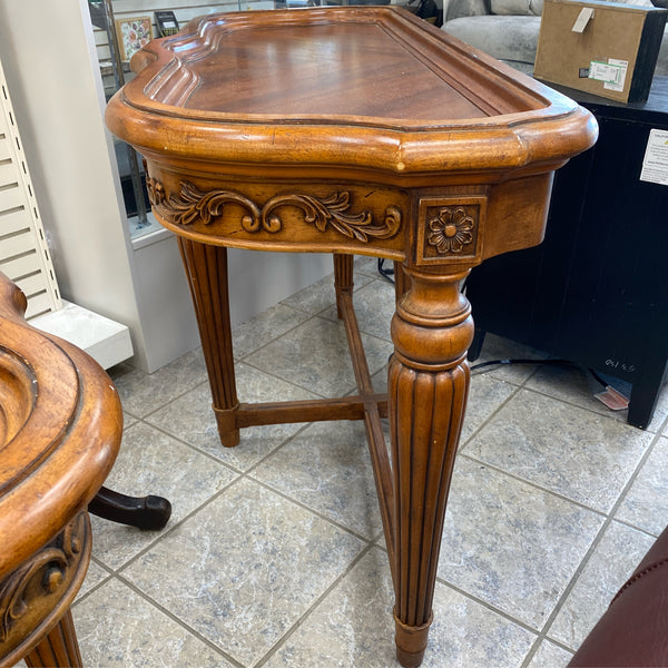 Table (Sofa)