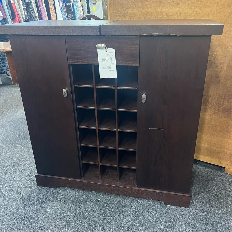 Cabinet (Floor Size)
