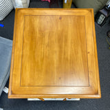 Table (Accent)