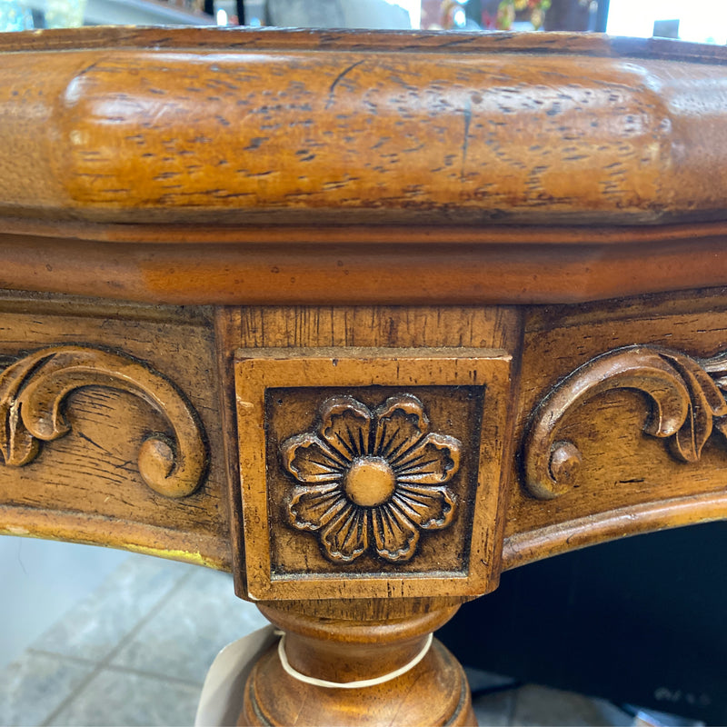 Table (Sofa)