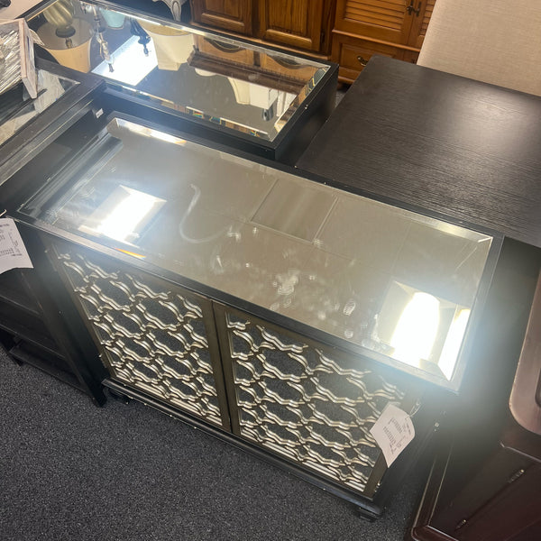 Cabinet (Credenza)