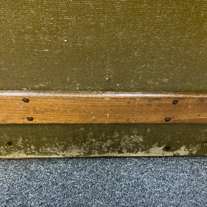 Trunk / Chest (floor sz)