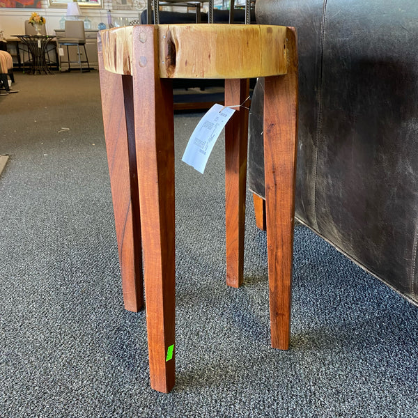 Table (Accent)