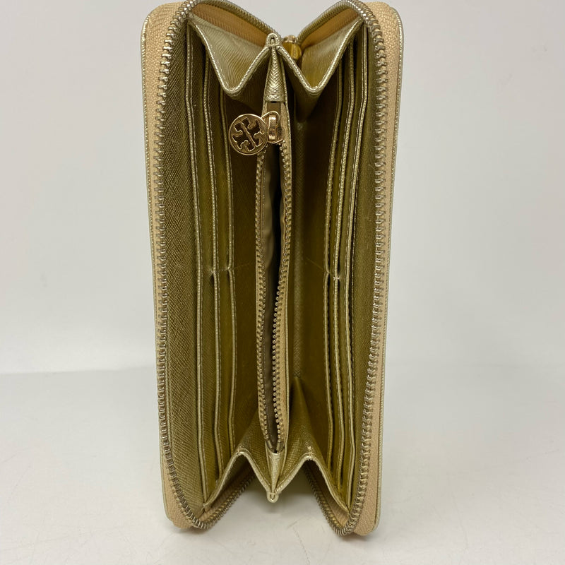 tory burch designer  wallet