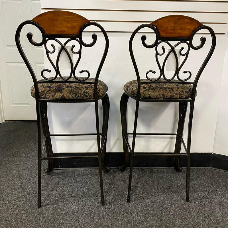 Metal Stool (Bar - With Back)