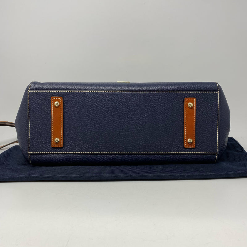 Dooney & Bourke designer  purse