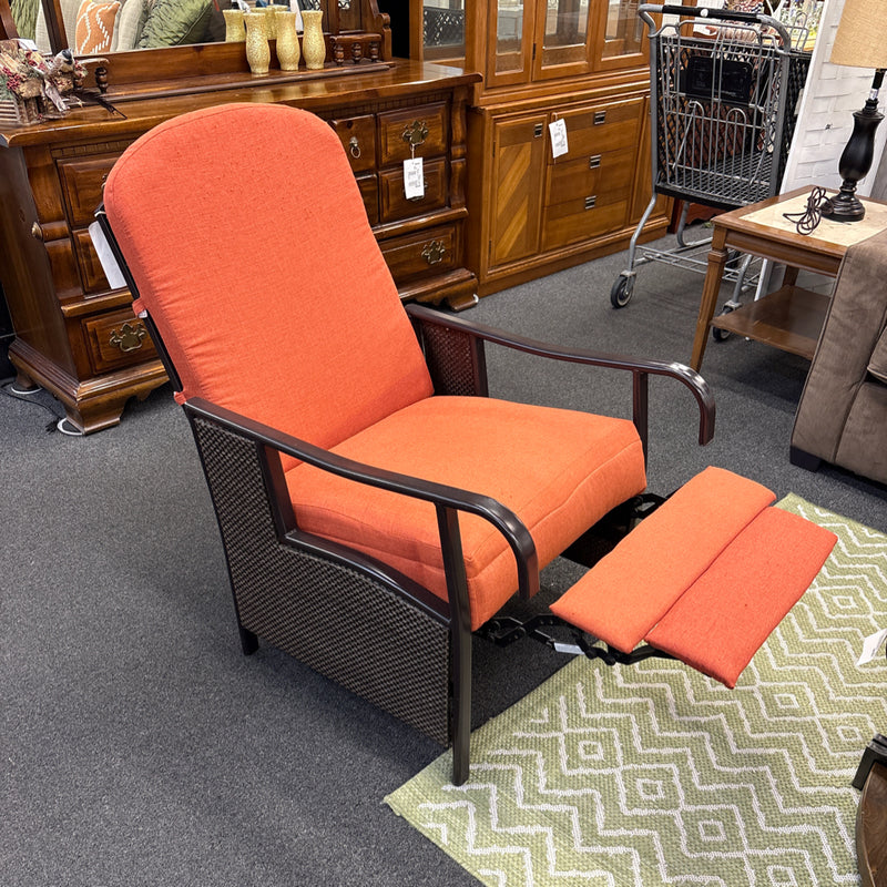 Chair (Outdoor)