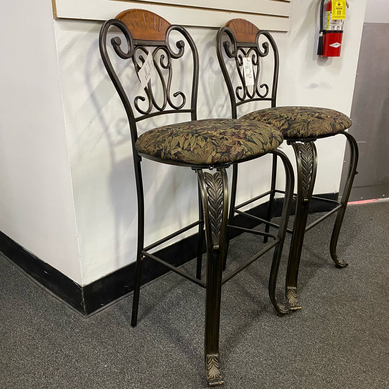 Metal Stool (Bar - With Back)