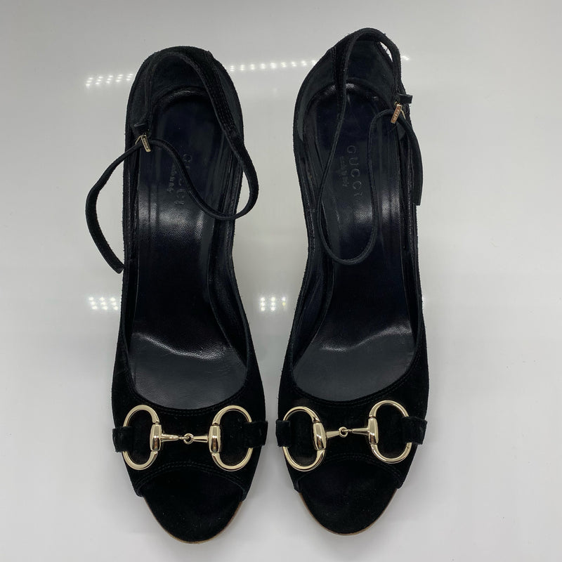 Gucci 8.5 designer shoes ( Wm)