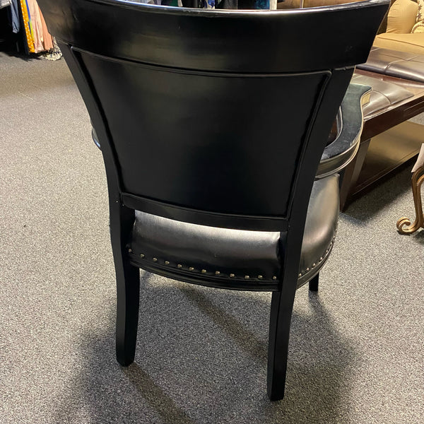 Captain's chair