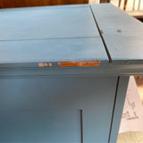 Cabinet (Filing)