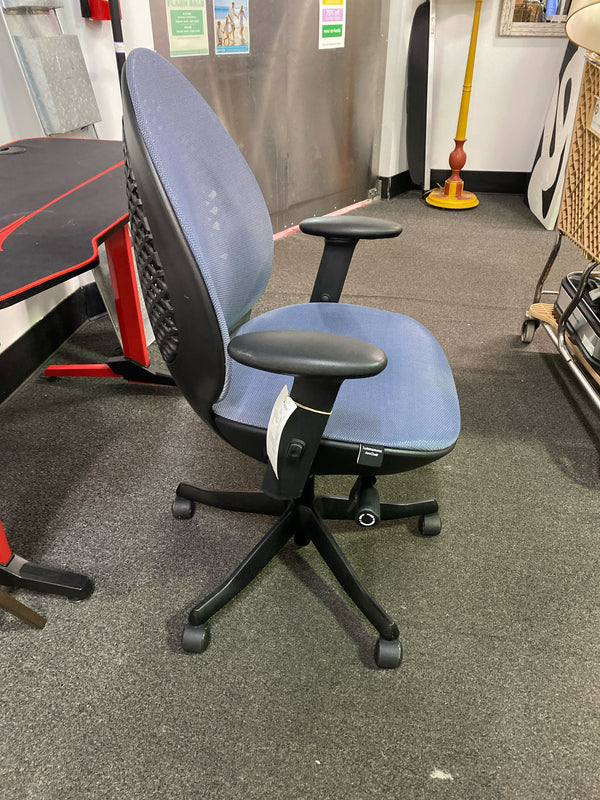 Plastic Chair (Office)