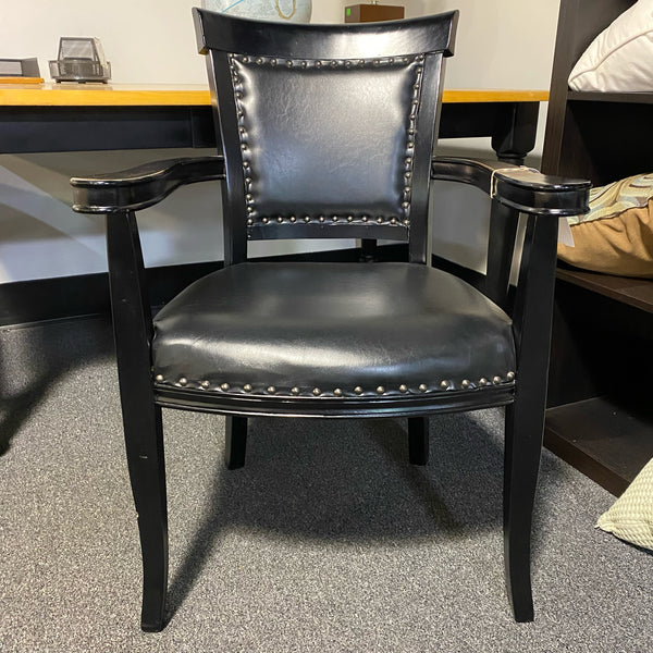 Captain's chair