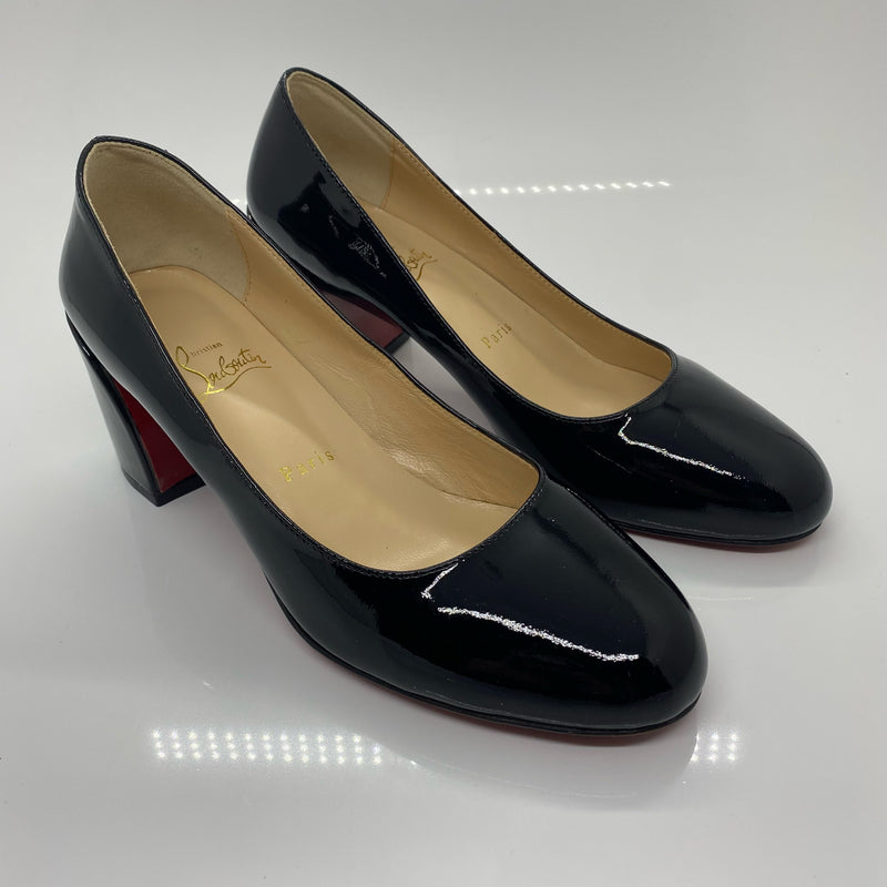 christian louBoutin 38 (7/7.5) designer shoes ( Wm)