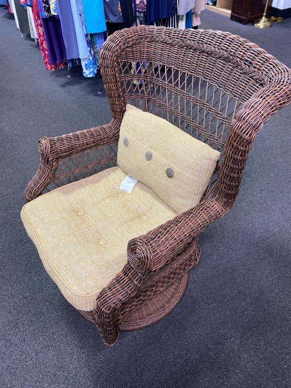 Wicker Chair (Outdoor)