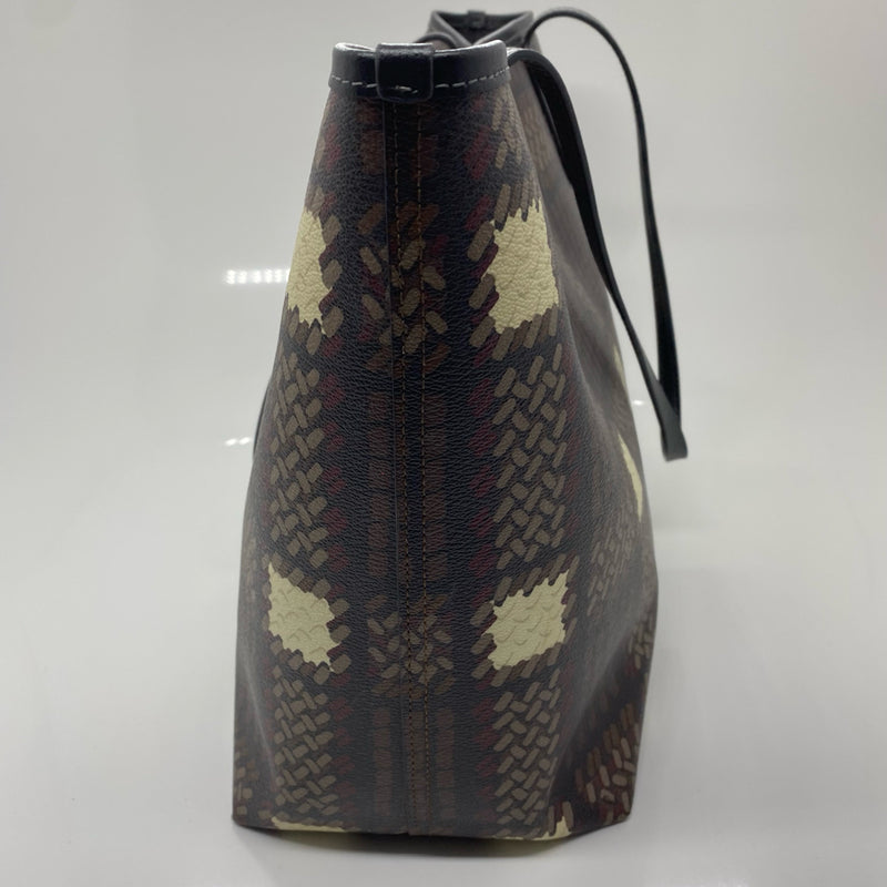 Coach designer  purse