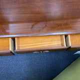 Table (Sofa)