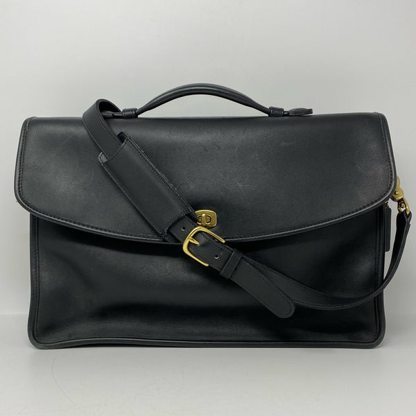 Coach designer travel