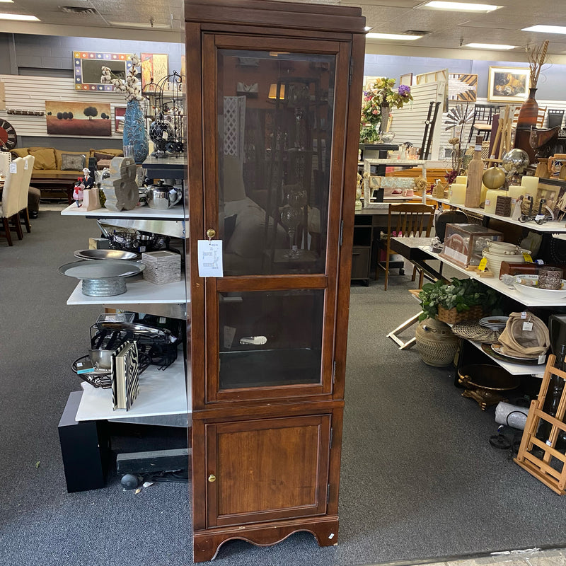 Cabinet (Curio)