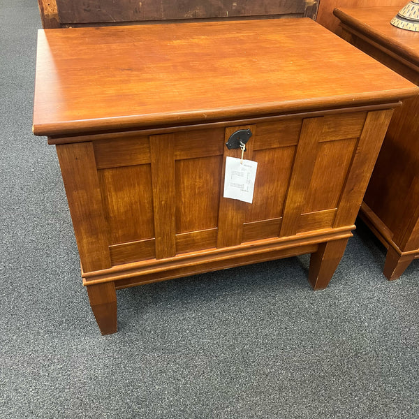 Cabinet (Filing)