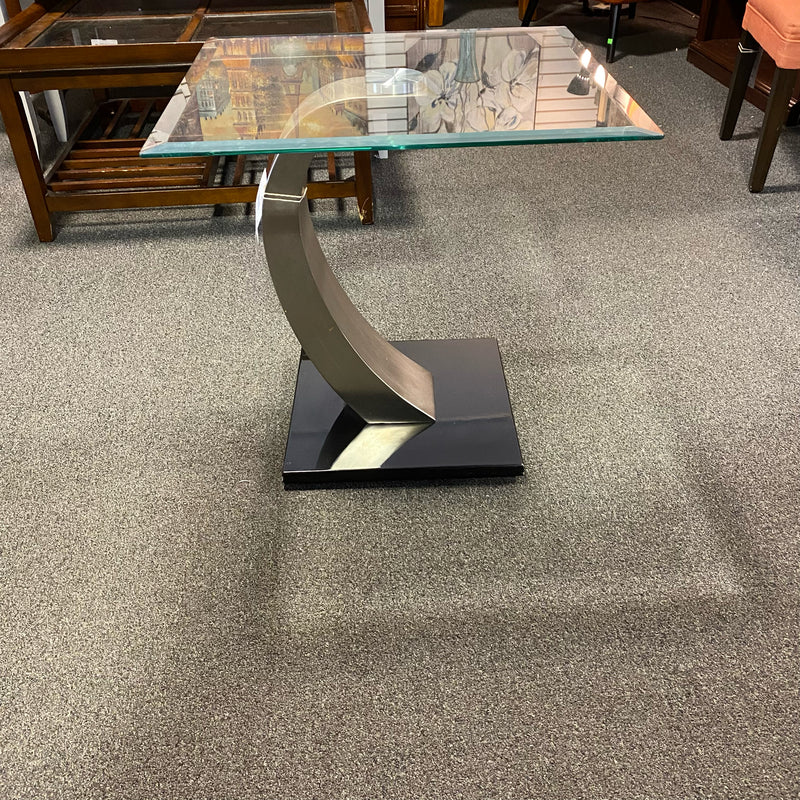 Glass Table ( End)